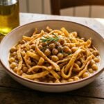 Ciceri e tria salentina: scopri la ricetta tradizionale che ha conquistato i palati di tutta italia