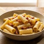 Scopri la ricetta tradizionale della gricia romana: il segreto per una pasta irresistibile e autentica