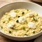 Questo gesto del lunedì sera che gira sui social da settimane rende la pasta cremosa come al ristorante : fuoco spento, 120 ml di acqua di cottura, 70°C e niente panna