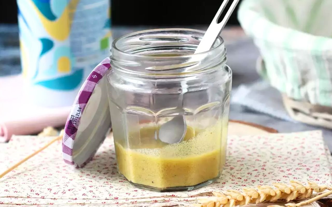 Il tuo condimento per insalata non si emulsiona? Questa tecnica di cottura cambia tutto.